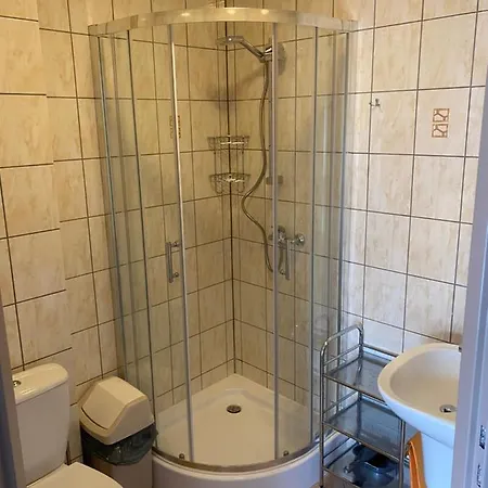 Quarto em Acomodações Particulares Goscinne 